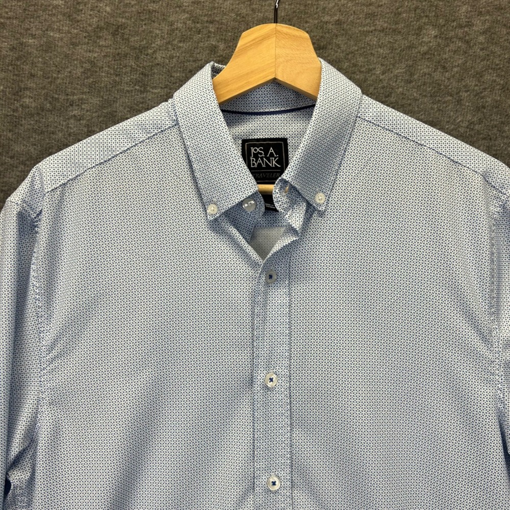 Jos.‎ A. Bank Traveler Tailored Fit Shirt Mens Small Blue Geometric Performance